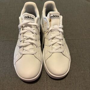 Adidas Grand Court K. Size 6 Kids